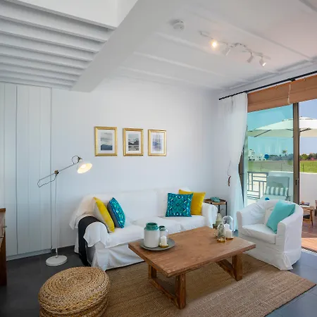 Chris Le Mare Luxury Pernera